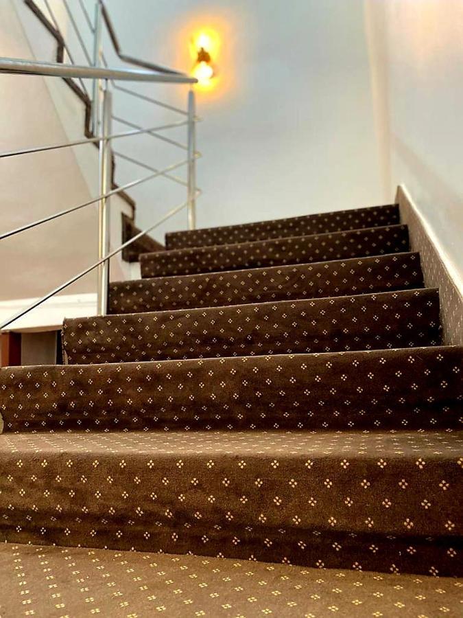 Casa Topazz Târgu Jiu Esterno foto