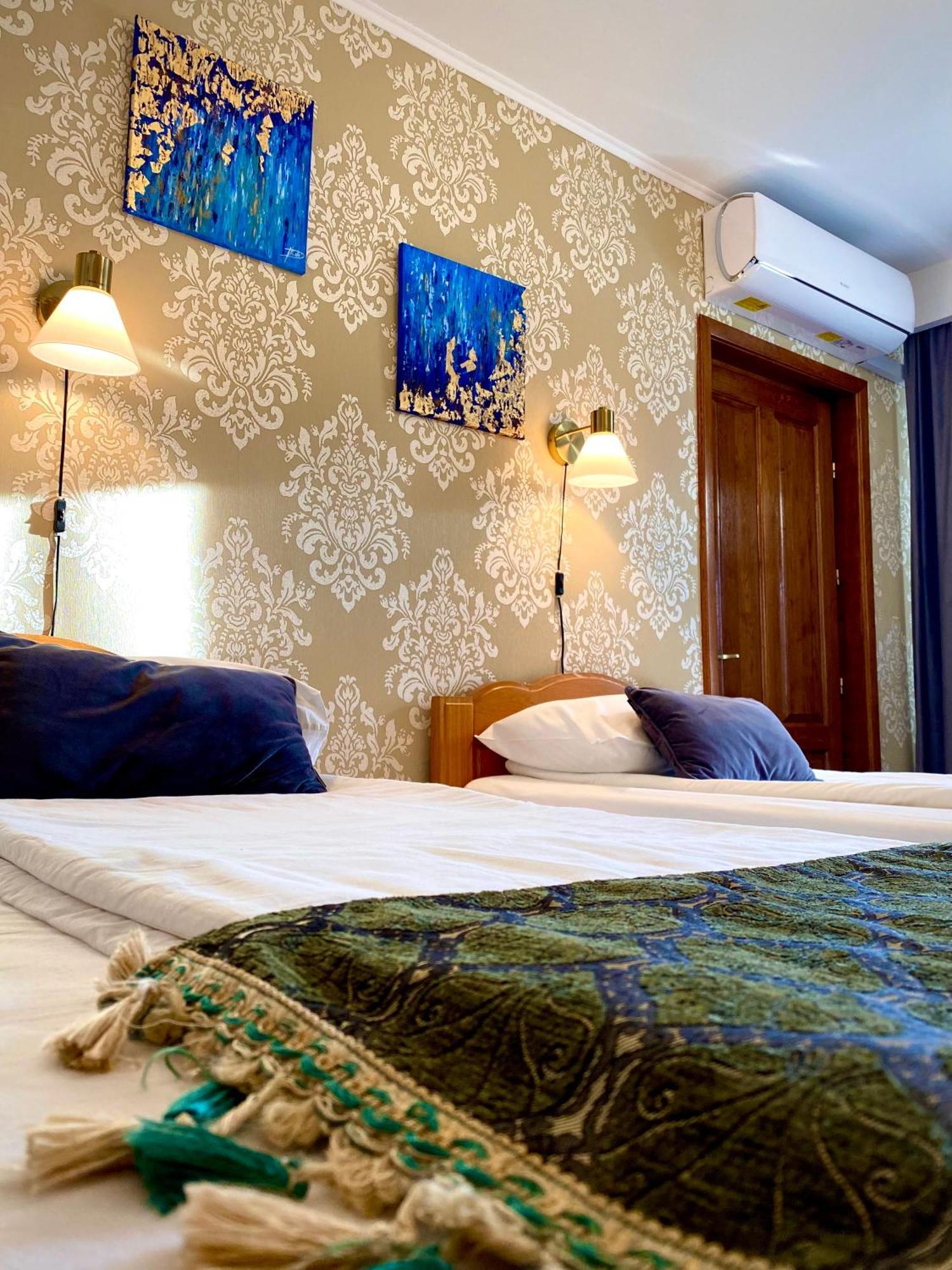 Casa Topazz Târgu Jiu Esterno foto